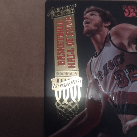 NEW!💯 BILL WALTON HALL OF FAME OLD SCHOOL BLAZERS BASKETBALL CARD WITH CASE! - Picture 8 of 16